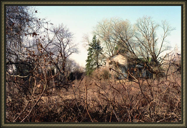 © Hmayak Ghazaryan - Old Home. Surrounded.