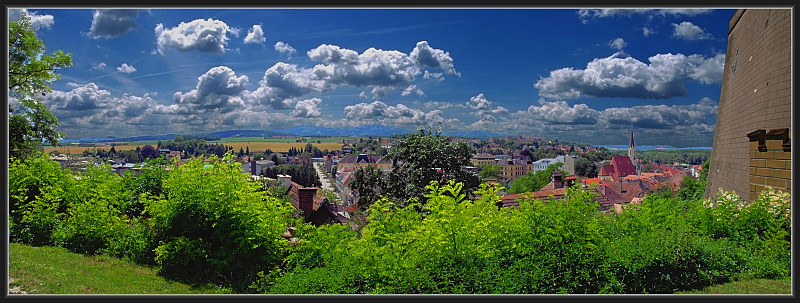 © Alexander - Панорама старинного города