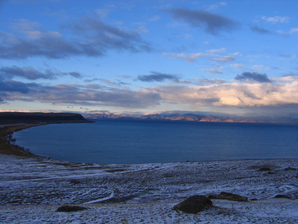 © Ruben - View on Sevan from Qanaqekh