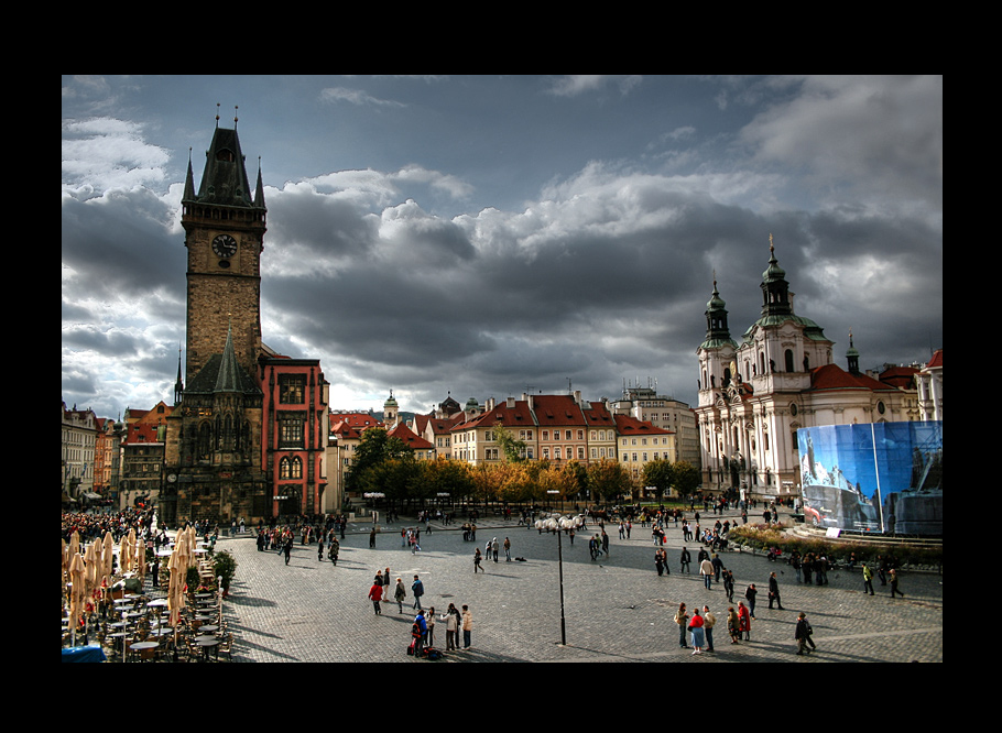 © Michael Bartikyan - Praha Square