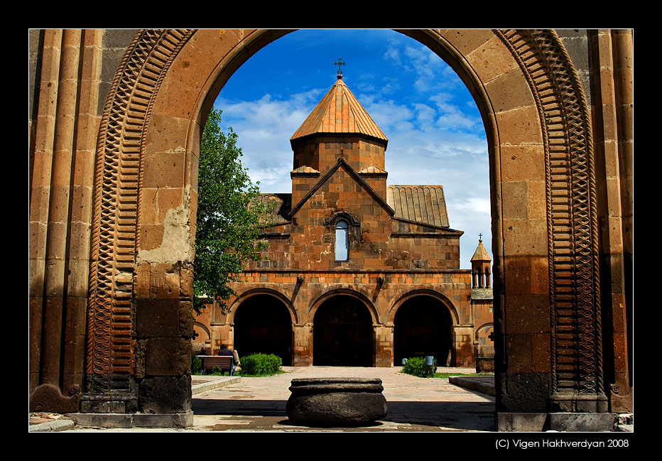 © Vigen Hakhverdyan - Welcome to St. Gayane