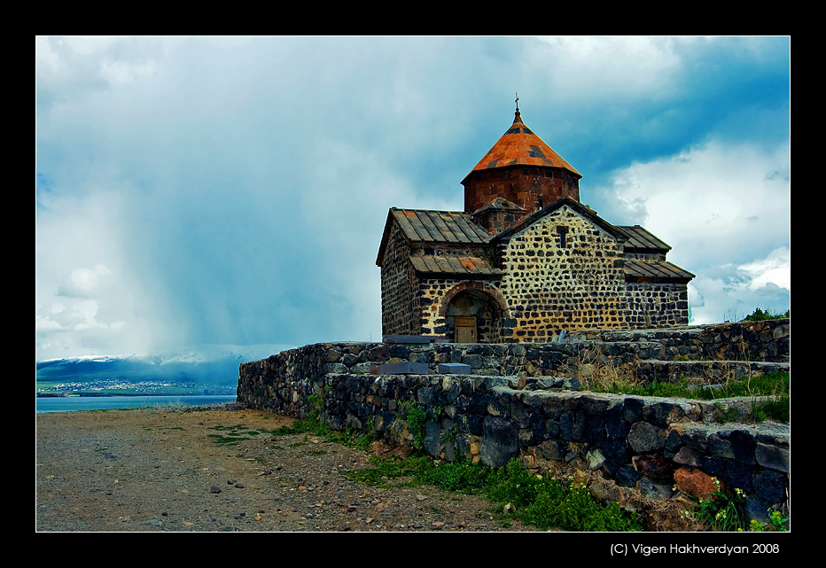 © Vigen Hakhverdyan - Vanq...Sevan