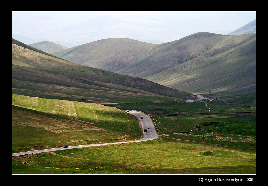 © Vigen Hakhverdyan - Road to Spitak