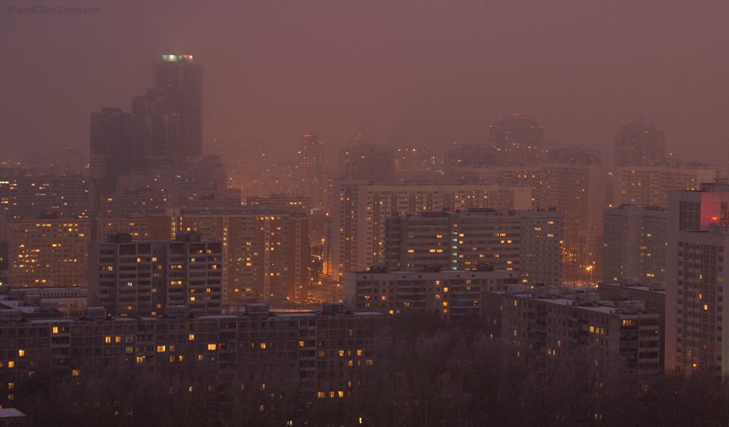 © Юрий Дегтярёв ( Yuri Degtyarev ) - - Москва. Район Беляево. -