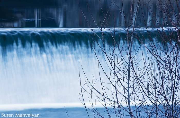 © Suren Manvelyan - Japanese waterfall