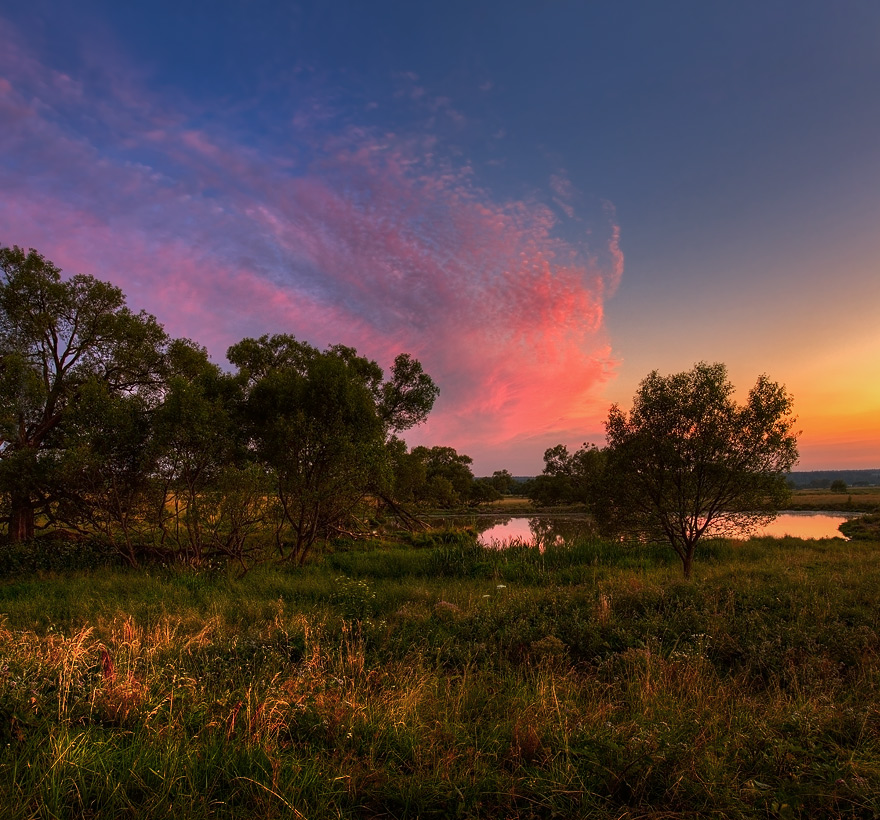 © Oleg Dmitriev - painted sky