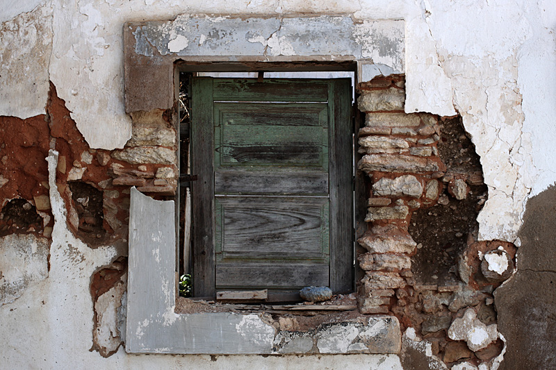 © Raquel García - Green window