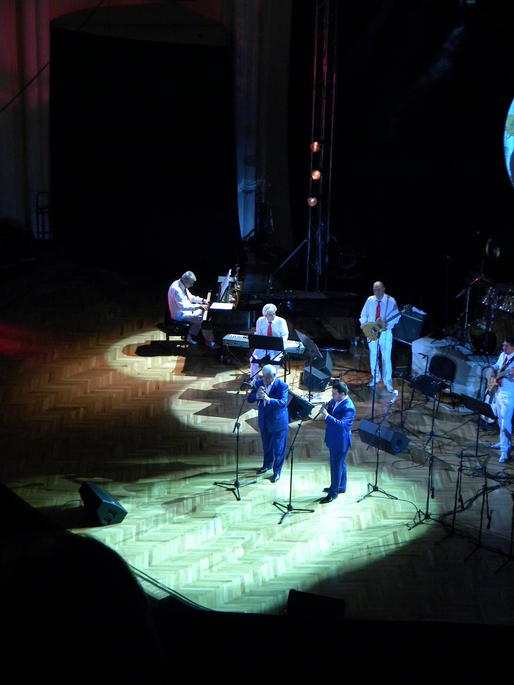 © Edward Melikyan - *Yerevan 70s Orchestra*