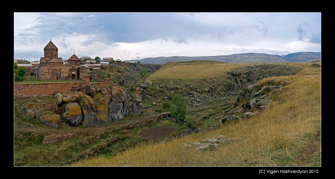 © Vigen Hakhverdyan - Harichavank - panorama 2