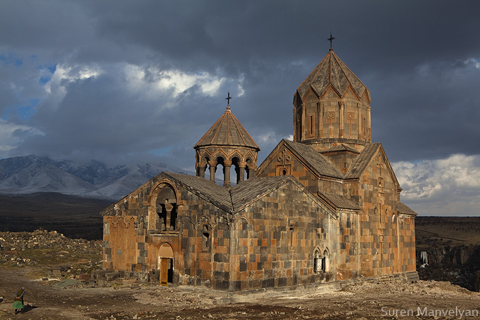 © Suren Manvelyan - Pilgrimage