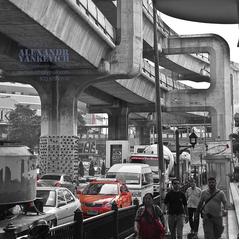 © Alexandr Yankevich - BTS SkyTrain in Bangkok