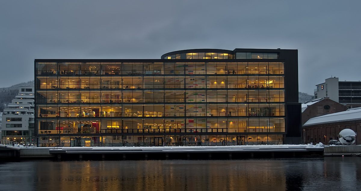 © Jan Erik Engan - By The River of Drammen