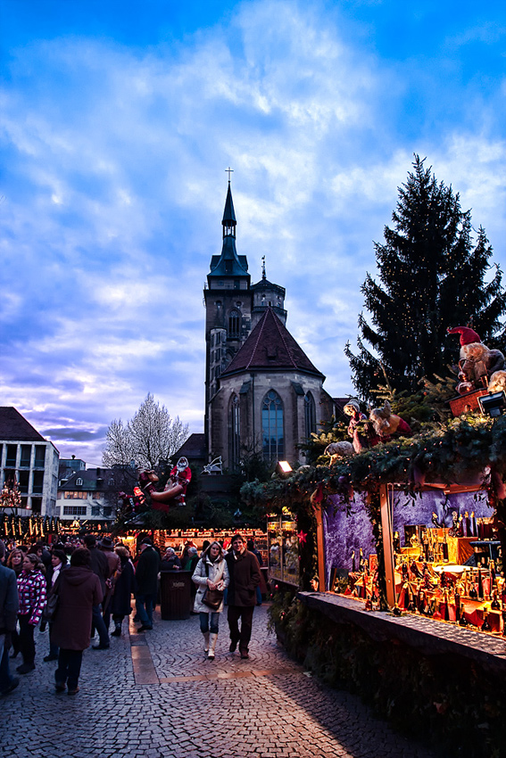 © Oleg Milyutin - Christmas market