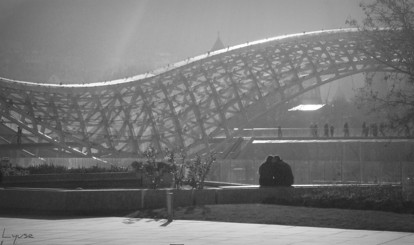 © Lyuse - Bridge,River, Love