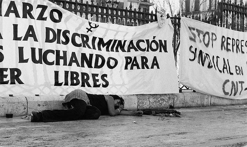 © Julia Nesterovich - ! luchando para Libres i