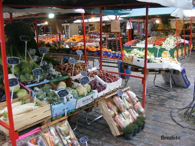 © flemming rasmussen - Street market