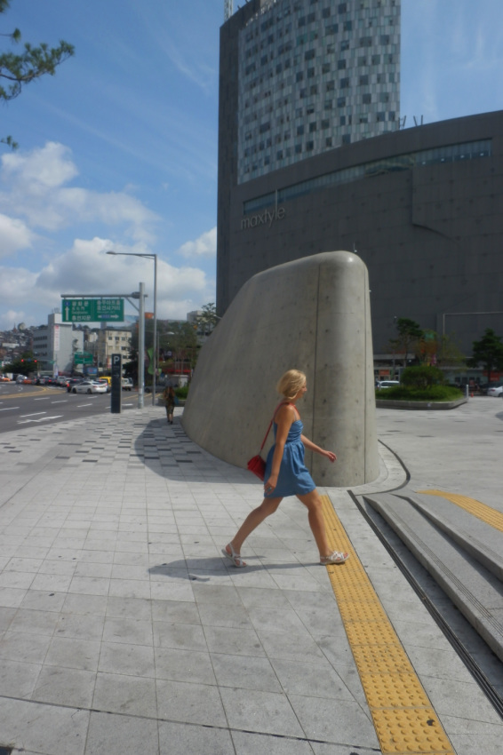 © Dmitry Korzhikov - Dongdaemun Road