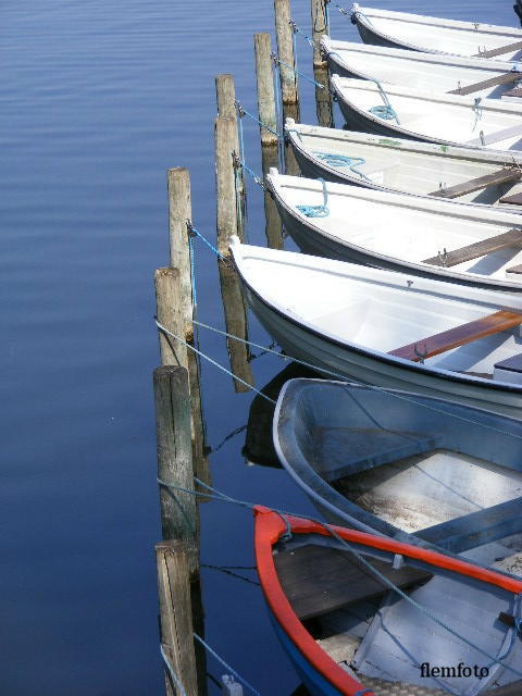 © flemming rasmussen - Boat and water