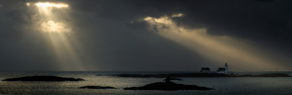 © Tore Heggelund - Homborsund lighthouse