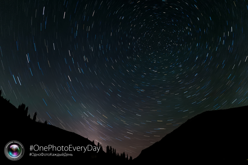 © Nikolay Shumilov - Startrails